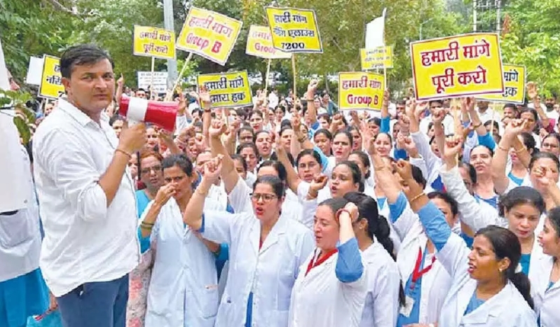 Government physicians go on indefinite strike in Haryana, affecting hospital services.