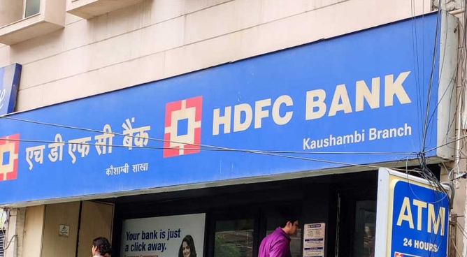 Why HDFC Bank stock dropped by 4% in today’s opening trade.