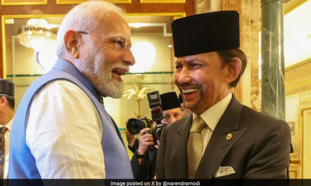 PM Modi Meets Brunei Sultan Today At A Luxury Palace.