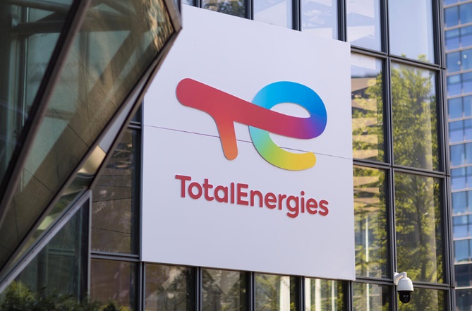 TotalEnergies Invests $444 Million in Solar Energy JV with Adani Green Energy to Boost India’s Renewable Capacity