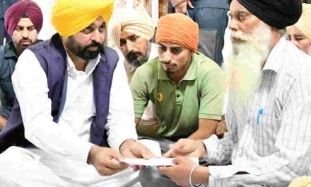 CM hands over Rs 1 crore cheque to the family of Martyr Parvinder Singh as a mark of respect