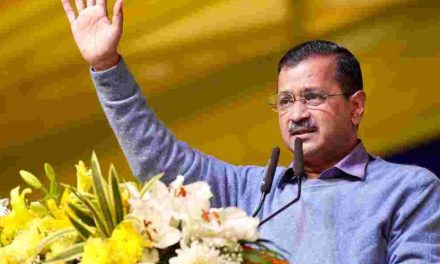 Kejriwal Urges Voters to Choose AAP Over Individuals, Prioritizing Unified Support