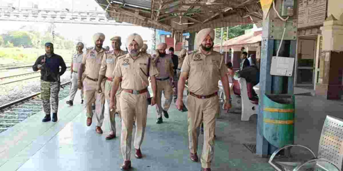 AHEAD OF FESTIVE SEASON, PUNJAB POLICE CONDUCT SEARCH OPERATION AT RAILWAY STATIONS, CROWDED MARKETS ACROSS STATE