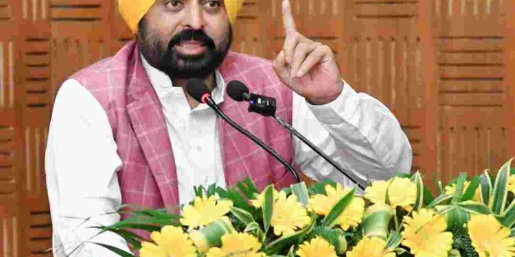 New year bonanza to Punjab government employees as CM announces 4% hike in DA