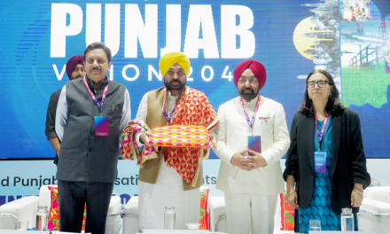 CM EXHORTS INTELLECTUALS, ACADEMICIANS, INDUSTRIALISTS, BUREAUCRATS AND OTHER STAKEHOLDERS TO JOIN HANDS FOR EMERGING PUNJAB AS THE FRONTRUNNER STATE IN THE COUNTRY