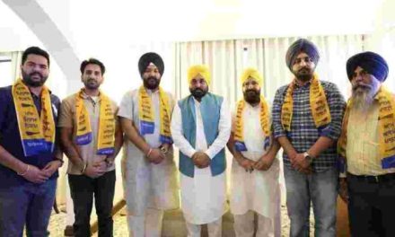 Another jolt to Akali Dal Badal, Aam Aadmi Party gains more strength in Amritsar Lok Sabha constituency