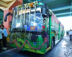 Delhi's Green Leap: 400 Electric Buses Flagged Off Under DEVi Scheme