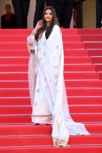 Aishwarya Rai’s 22nd Cannes Look Sparks Buzz Online
