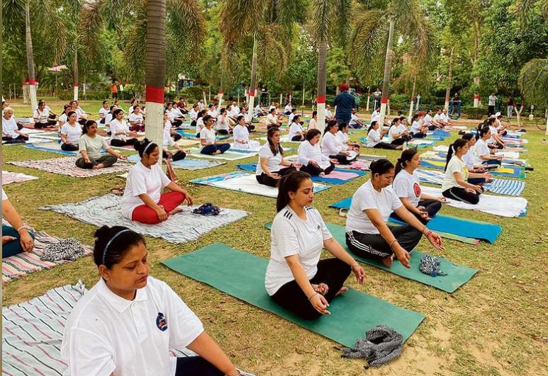 'CM Di Yogashala' creates history; 2 lakh people doing free yoga daily, over 4,500 classes conducted, 2,600+ youth employed 