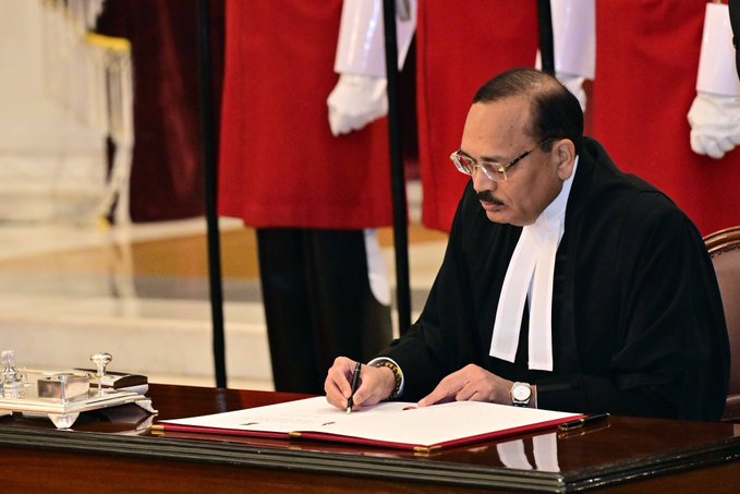 Justice Surya Kant Takes Oath as Chief Justice of India