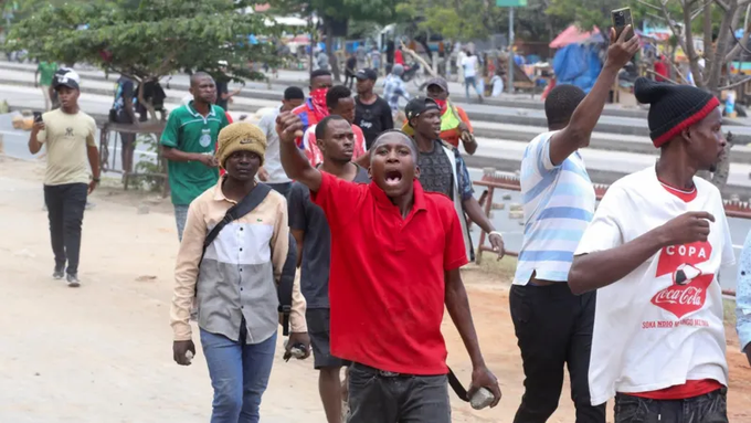 Tanzania Election Violence: 700 Dead, Curfew and Army on Streets