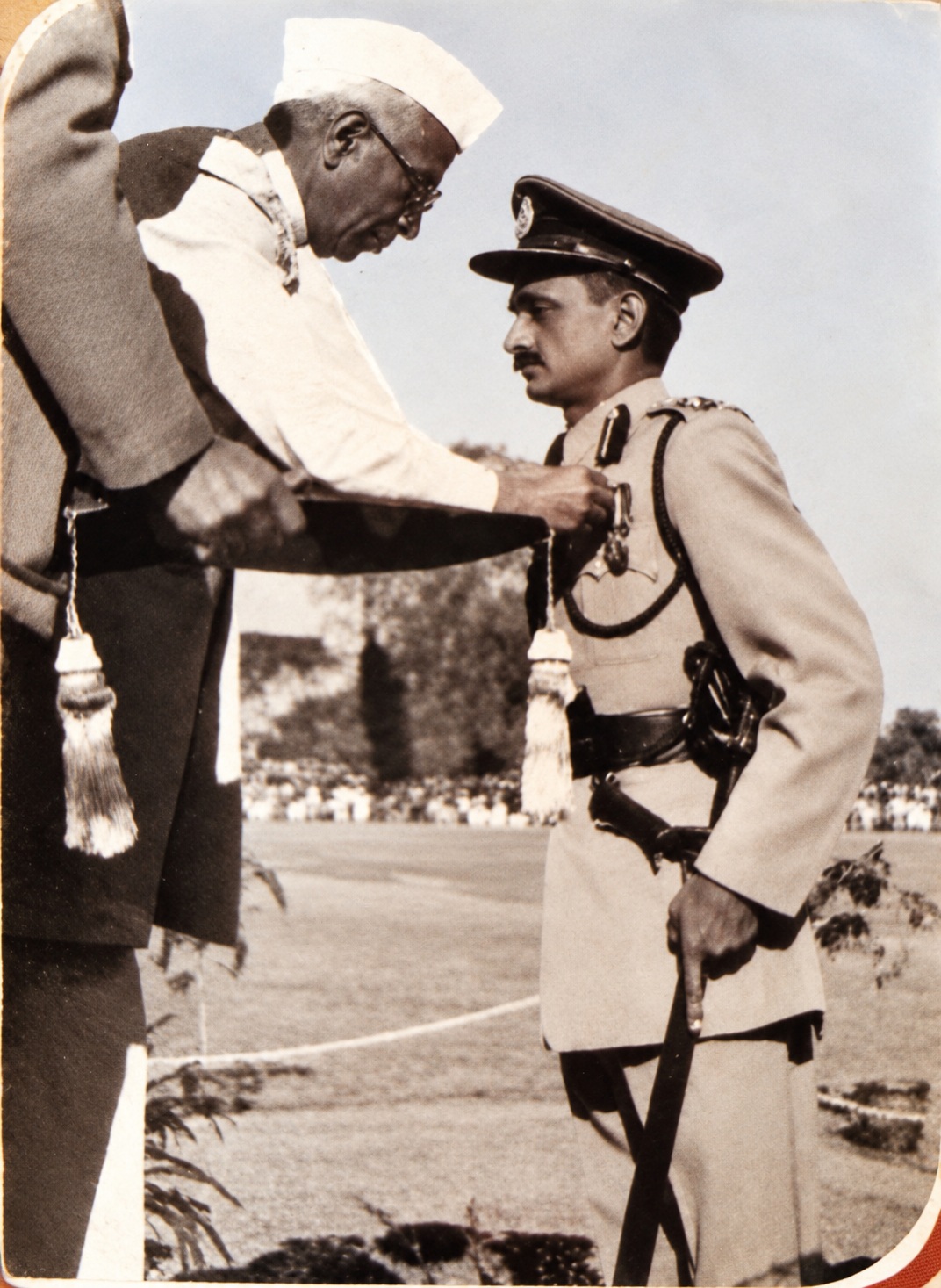 DIG Surendra Receiving police medal from His Excellency H. V. Pataskar, Former Governor of M. P